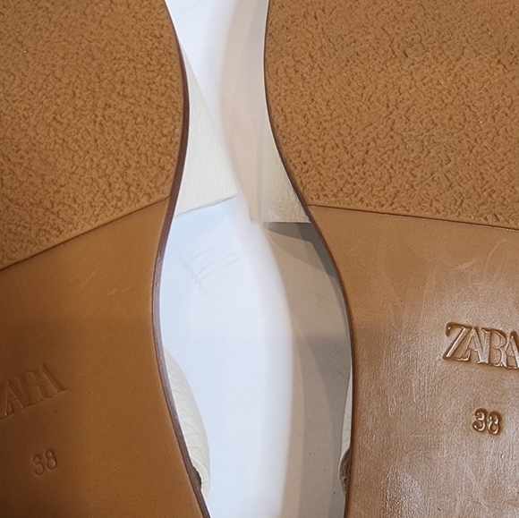 NWT Zara Flat White Leather Slider Sandals With Heel Strap Size EU 38 Stud Detai - Picture 9 of 16